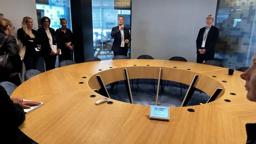 Campus Cyber boardroom